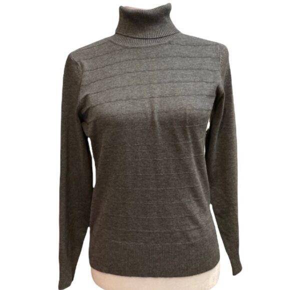 RETROLOGY Sweater Size S Women’s Tops Turtleneck Gray - Picture 1 of 10